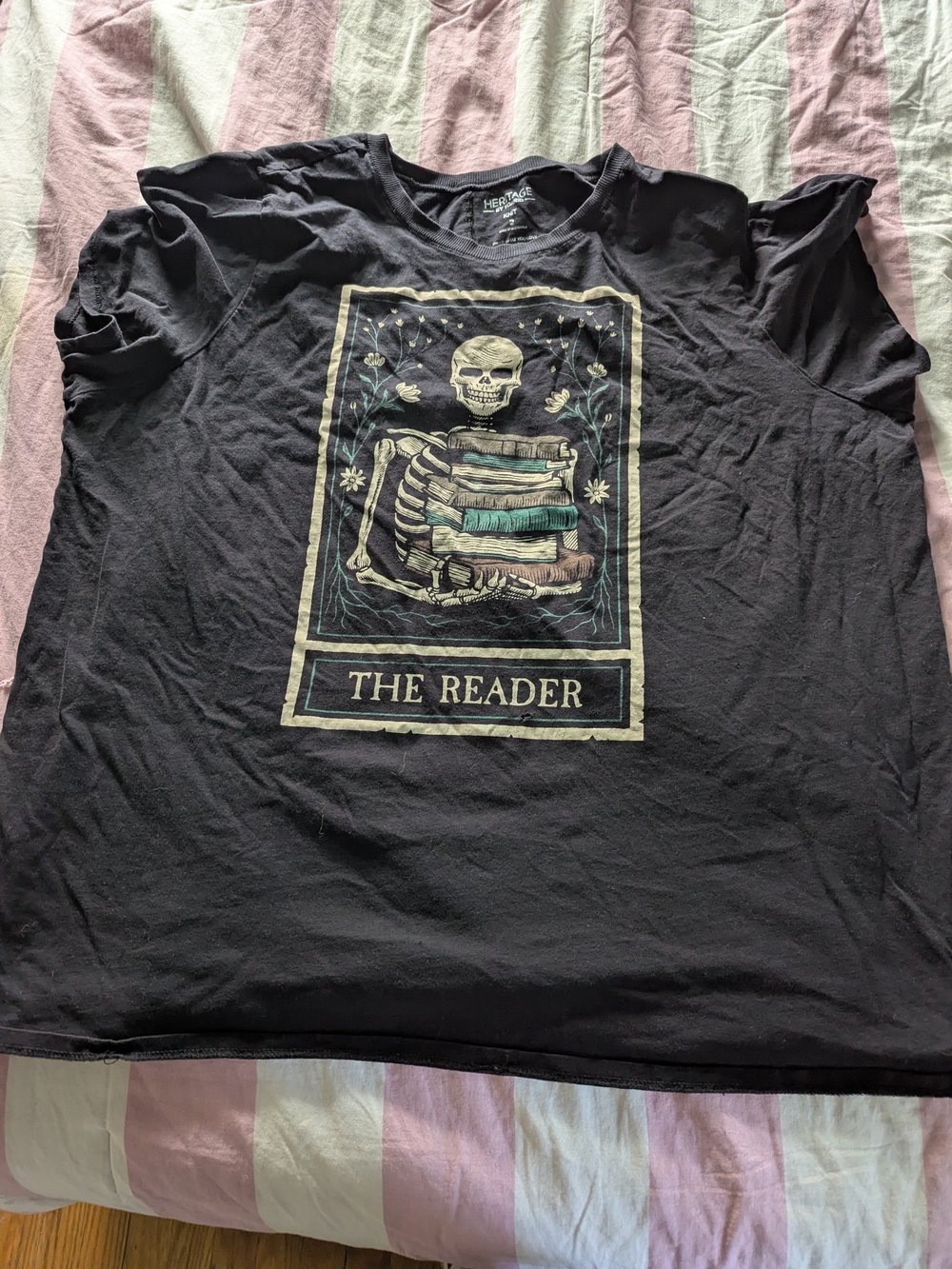 Women's Black 'The Reader' Graphic Tee